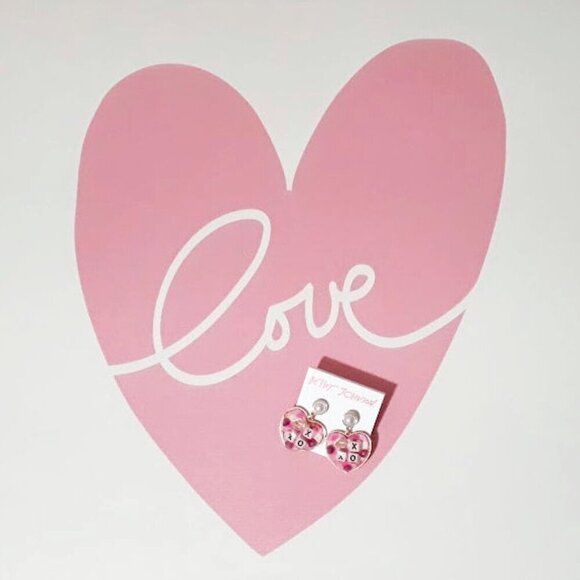 NWT Betsey Johnson XOXO heart & lip love drop earrings - Picture 2 of 10